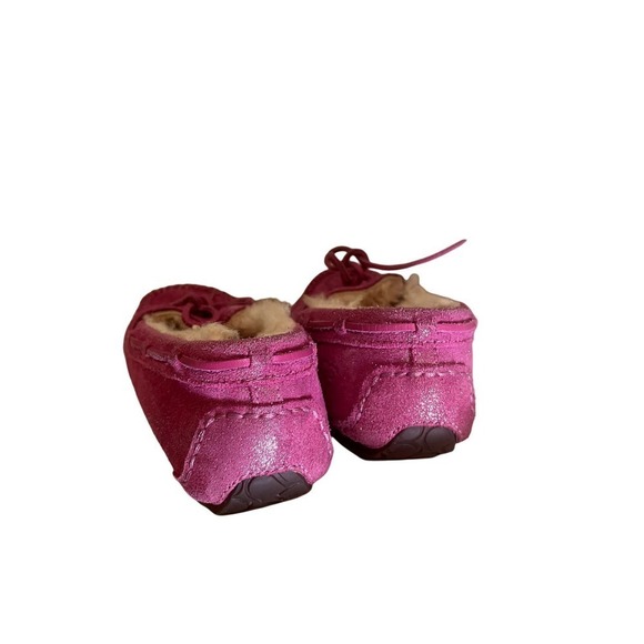 UGG Kid's Dakota Glitter Slipper in Fuchsia - Picture 2 of 7